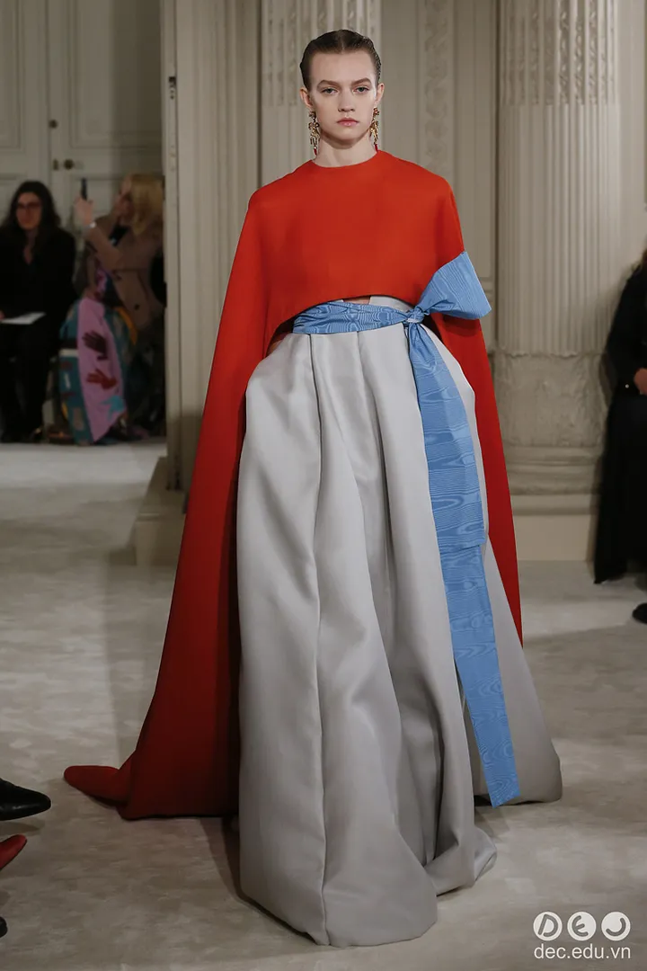 BST-thoi-trang-valentino-Xuan-2018-Couture 34_zpsv7cdtl4k.jpg