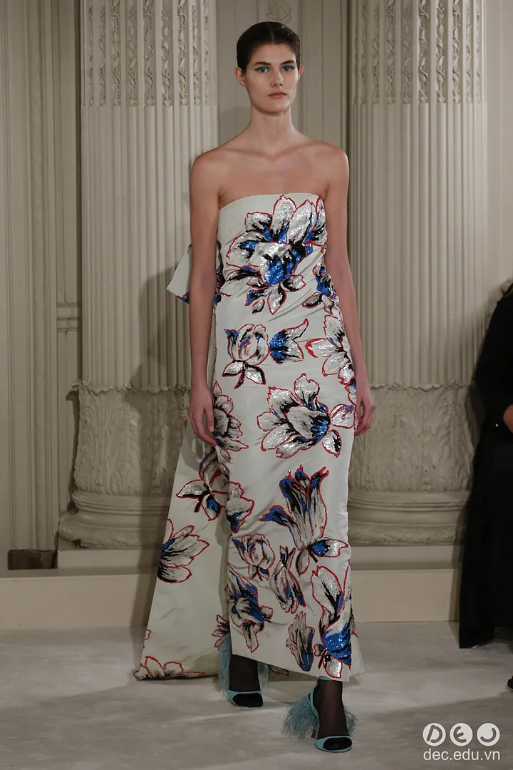 BST-thoi-trang-valentino-Xuan-2018-Couture 54_zpswtexyseg.jpg