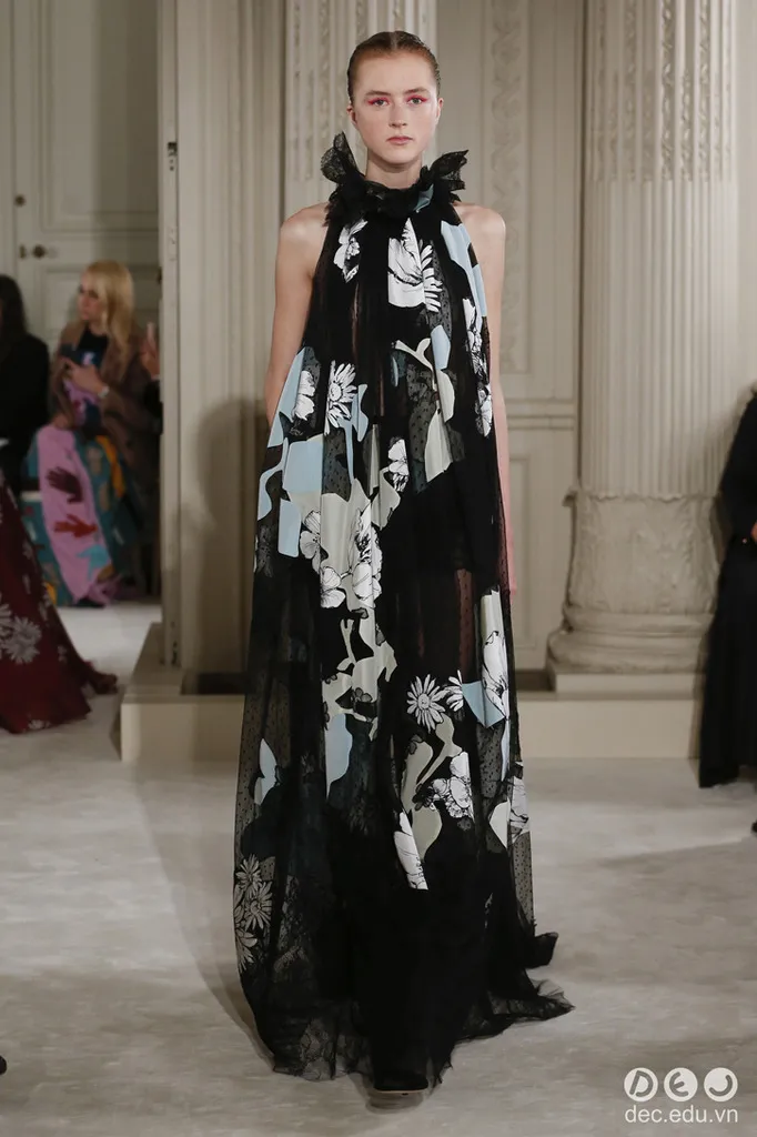 BST-thoi-trang-valentino-Xuan-2018-Couture 56_zpsuanxjqdq.jpg