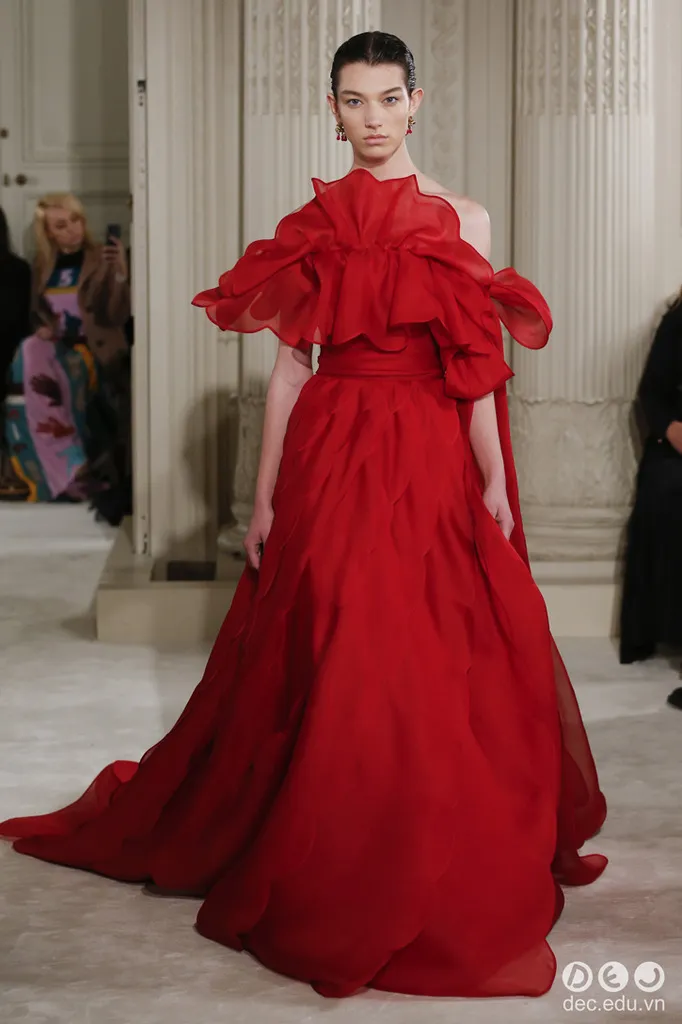 BST-thoi-trang-valentino-Xuan-2018-Couture 60_zpsfllwsygz.jpg