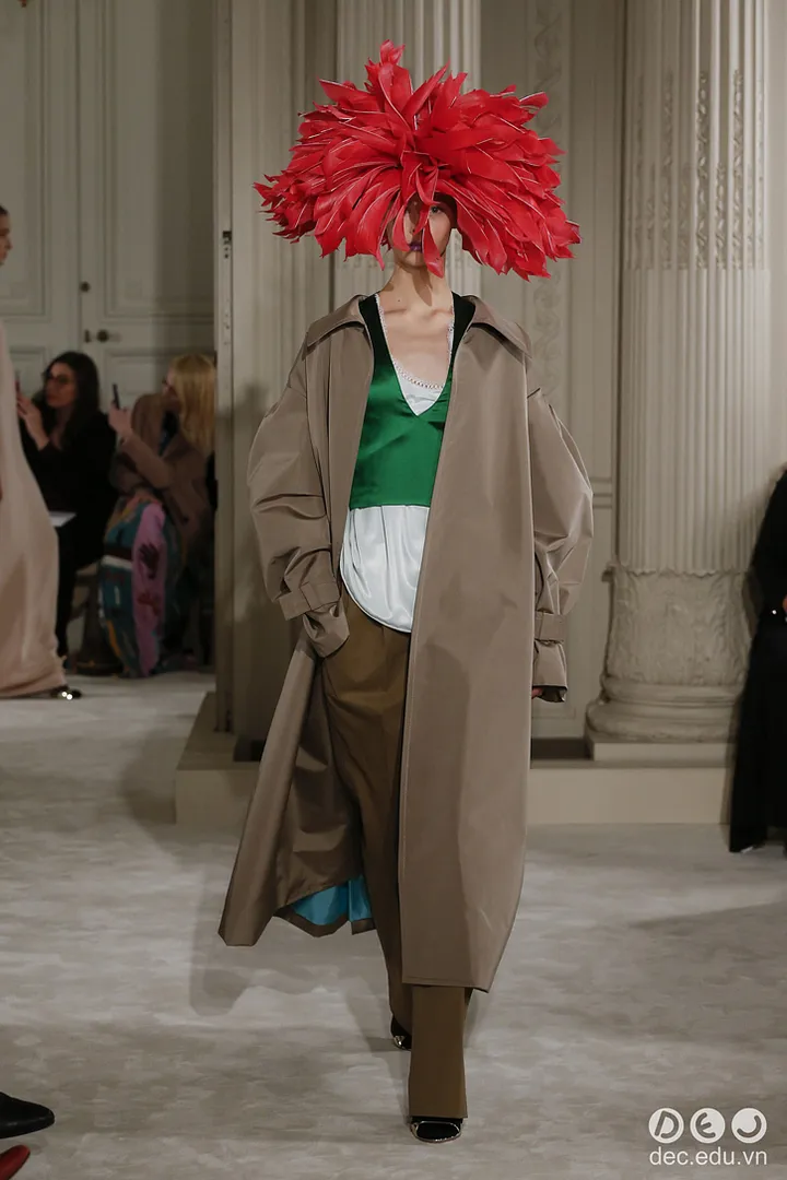 BST-thoi-trang-valentino-Xuan-2018-Couture 6_zps2qzzwltx.jpg