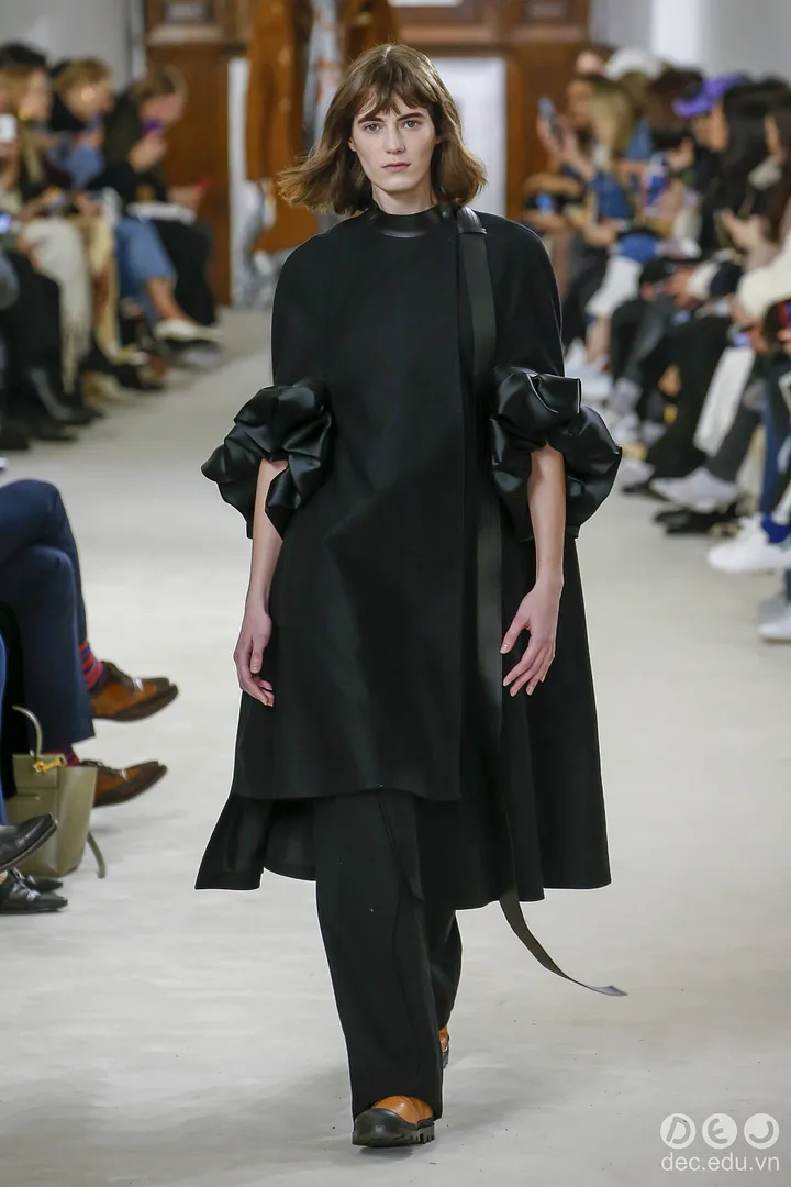 BST-thoi-trang -Ready-to-Wear -Loewe-Thu-Dong- 2018 10_zpsfbfnwrrg.jpg