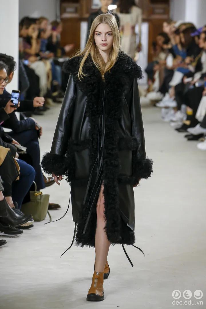 BST-thoi-trang -Ready-to-Wear -Loewe-Thu-Dong- 2018 31_zps5ate5prt.jpg