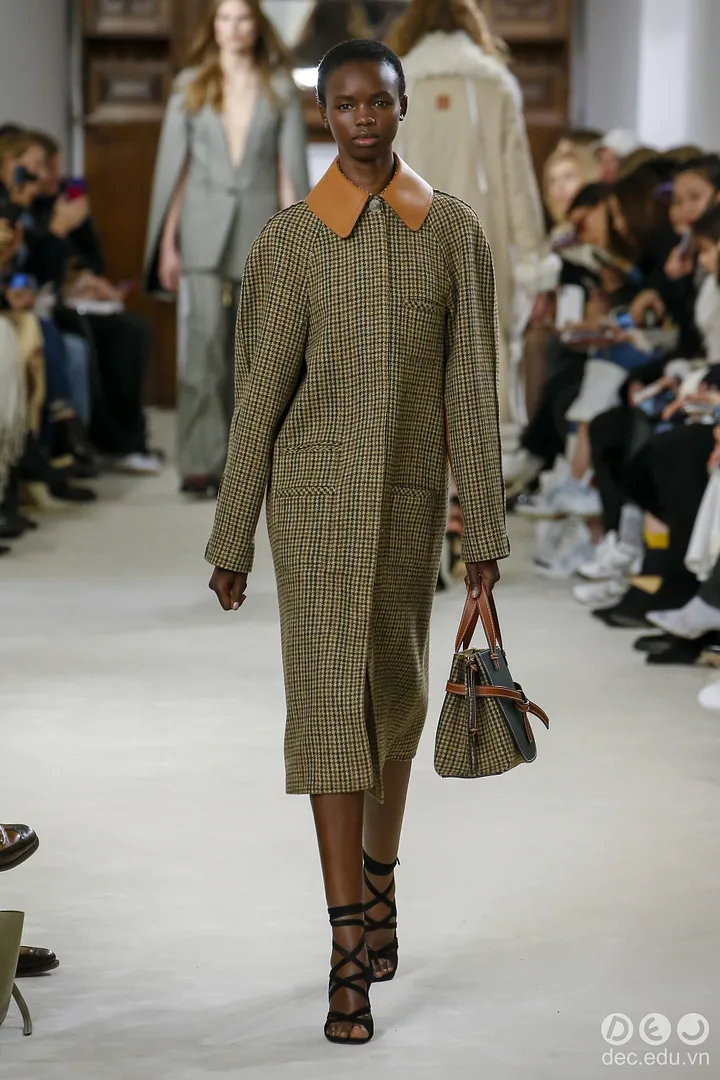 BST-thoi-trang -Ready-to-Wear -Loewe-Thu-Dong- 2018 38_zps9hgusxx4.jpg