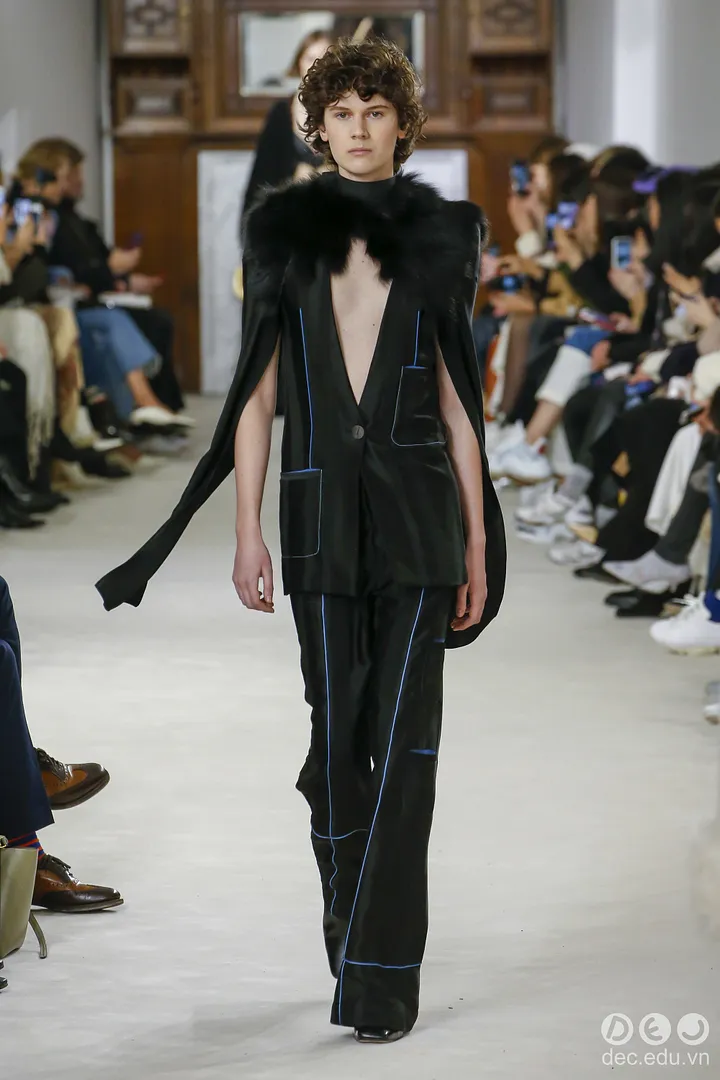 BST-thoi-trang -Ready-to-Wear -Loewe-Thu-Dong- 2018 3_zpsox44pti7.jpg