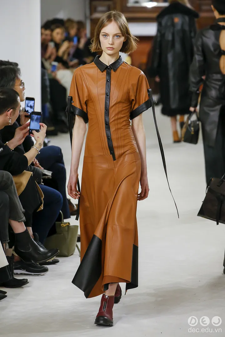 BST-thoi-trang -Ready-to-Wear -Loewe-Thu-Dong- 2018 43_zps9sirfvji.jpg