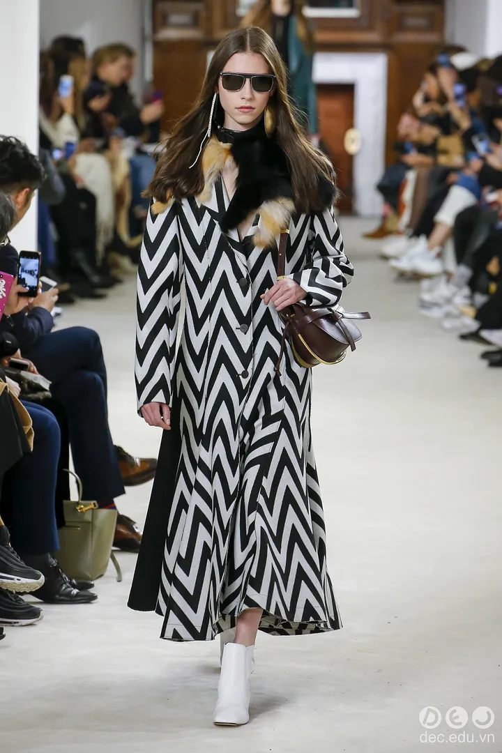 BST-thoi-trang -Ready-to-Wear -Loewe-Thu-Dong- 2018 5_zpsa3xfseru.jpg