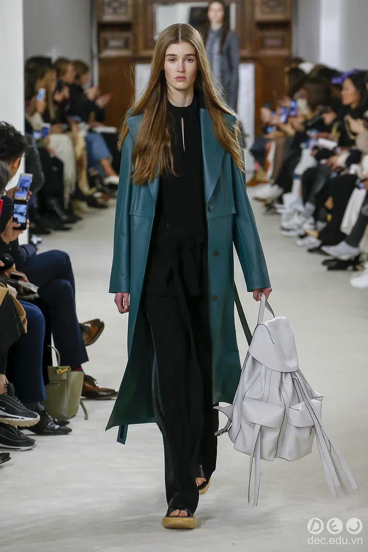 photo BST-thoi-trang -Ready-to-Wear -Loewe-Thu-Dong- 2018 6_zpsjzfwsqzz.jpg