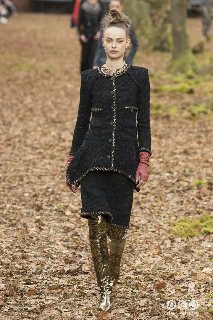 bst-thoi-trang-ready-to-wear-chanel-thu-dong-2018 14_zpsnnrxlen0.jpg