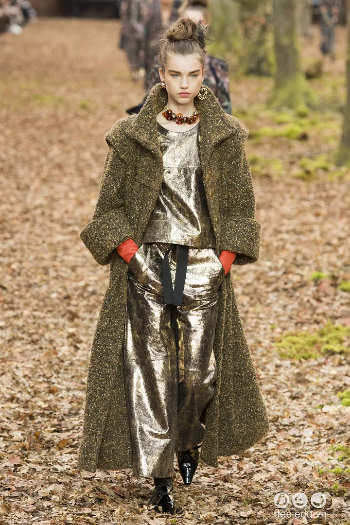 bst-thoi-trang-ready-to-wear-chanel-thu-dong-2018 34_zpsbv92q8jm.jpg