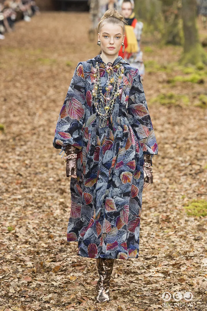 bst-thoi-trang-ready-to-wear-chanel-thu-dong-2018 51_zpsfsmobuh3.jpg
