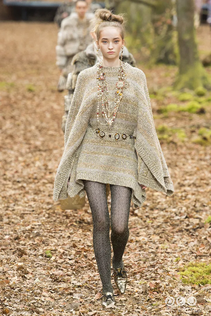 bst-thoi-trang-ready-to-wear-chanel-thu-dong-2018 54_zpsqgazv39y.jpg