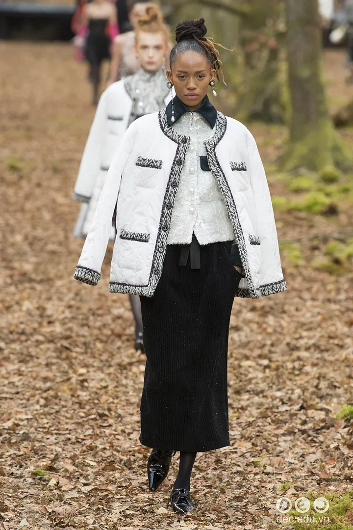 bst-thoi-trang-ready-to-wear-chanel-thu-dong-2018 67_zps2yiuoxaf.jpg