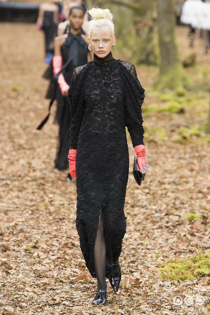 bst-thoi-trang-ready-to-wear-chanel-thu-dong-2018 73_zpsxdz55tu8.jpg