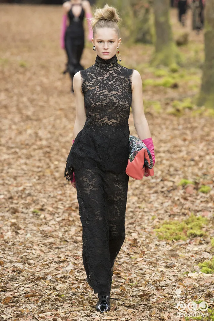 bst-thoi-trang-ready-to-wear-chanel-thu-dong-2018 81_zps2xjbdssz.jpg