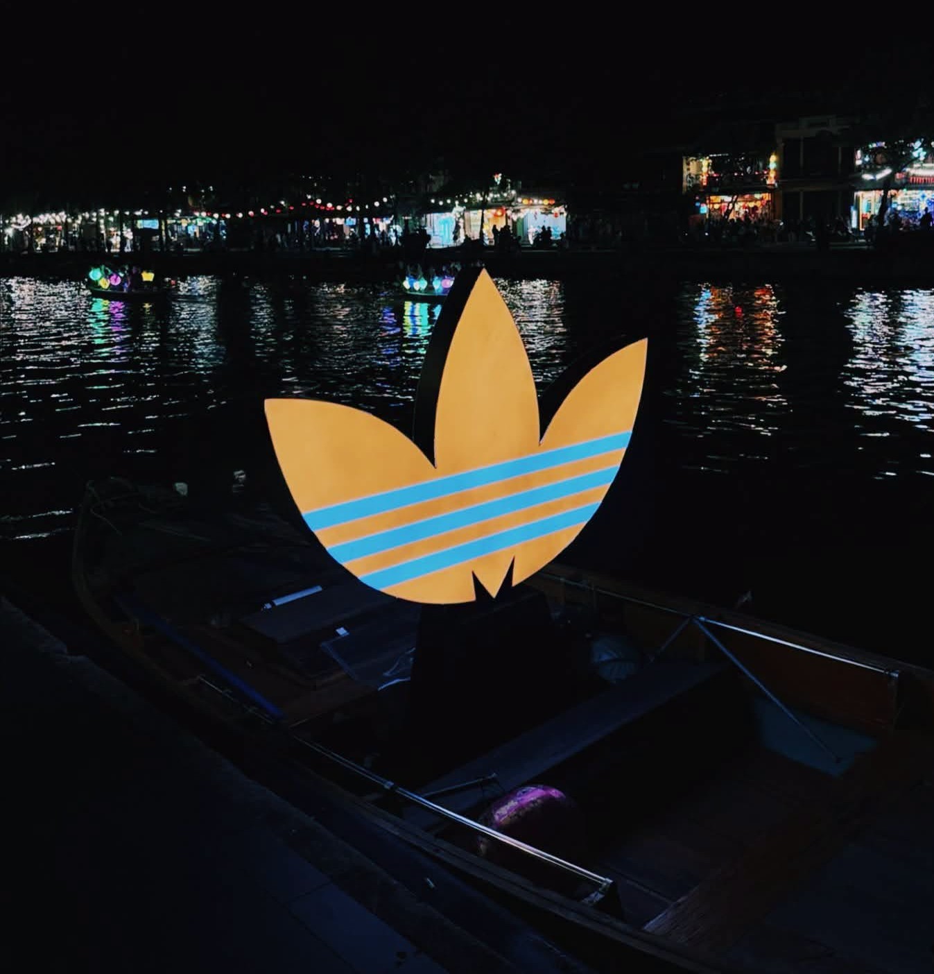 Một ý tưởng có thể được hình thành từ đời sống của một địa phương