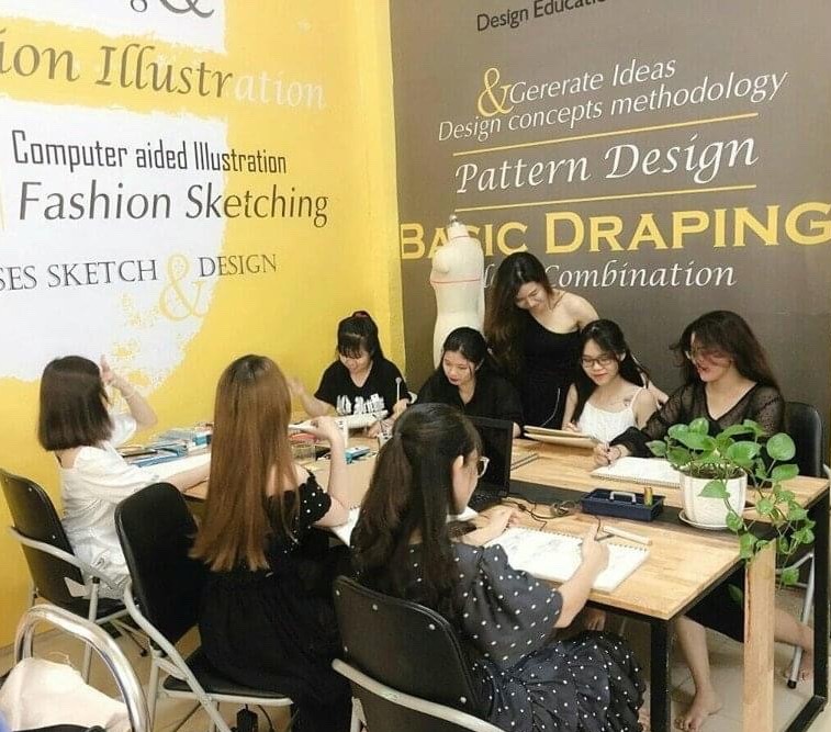 đội ngũ giảng viên của DEC đều được đào tạo và phát triển từ chính hệ thống của trung tâm