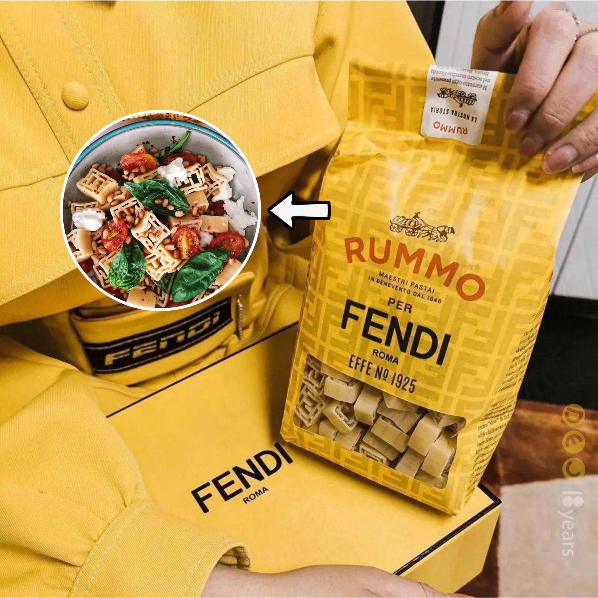 Fendi – Spring/Summer 2021: Pasta mang logo Double F Fendi